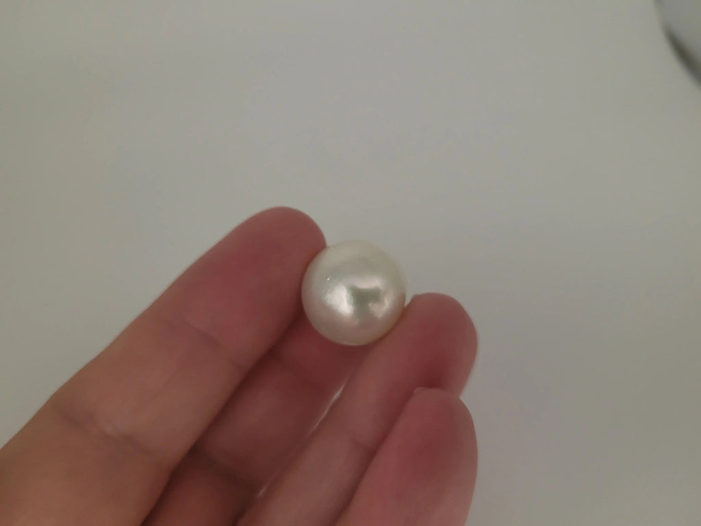 South Sea cultured pearl jewellery 16mm round (Pinctada maxima) — The South Sea Pearl