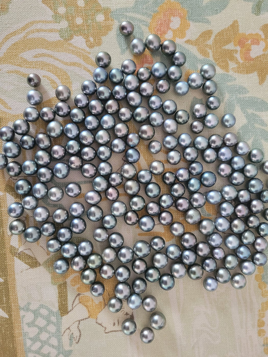 Tahiti Pearls Loose 9 mm semi-round AAA Quality |  The South Sea Pearl |  The South Sea Pearl