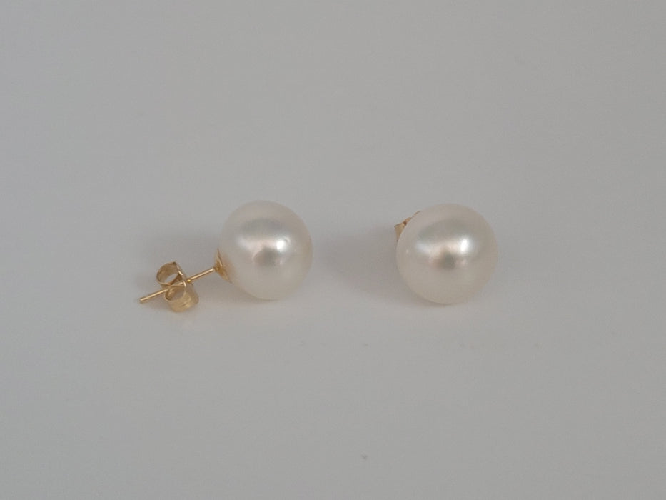 White South Sea Pearls 10-11 mm Earrings Stud 18K Solid Gold