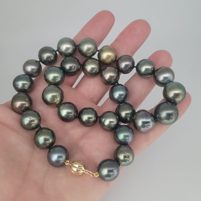 Tahiti Pearls 12-14 mm Very High Luster 18K Gold Clasp