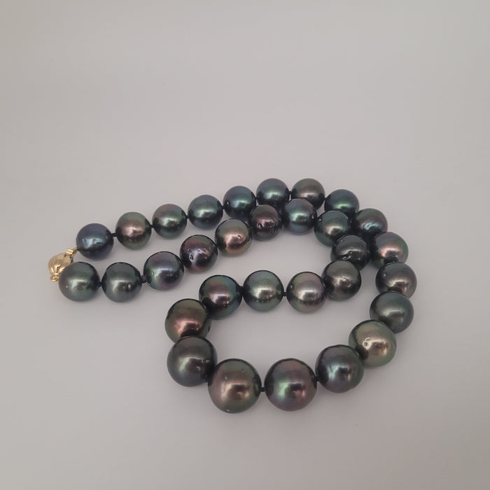 Tahiti Pearls 12-13 mm Very High Luster Dark Green Color 18K Gold Clasp