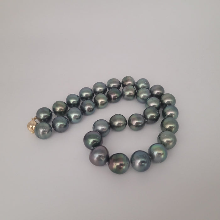Tahiti Pearls 12-13 mm Very High Luster Light Green Color 18K Gold Clasp