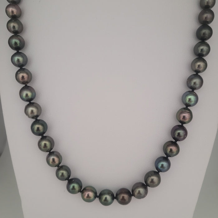 Tahiti Pearls 8-9 mm Black-Green Color High Luster 18K Gold Clasp