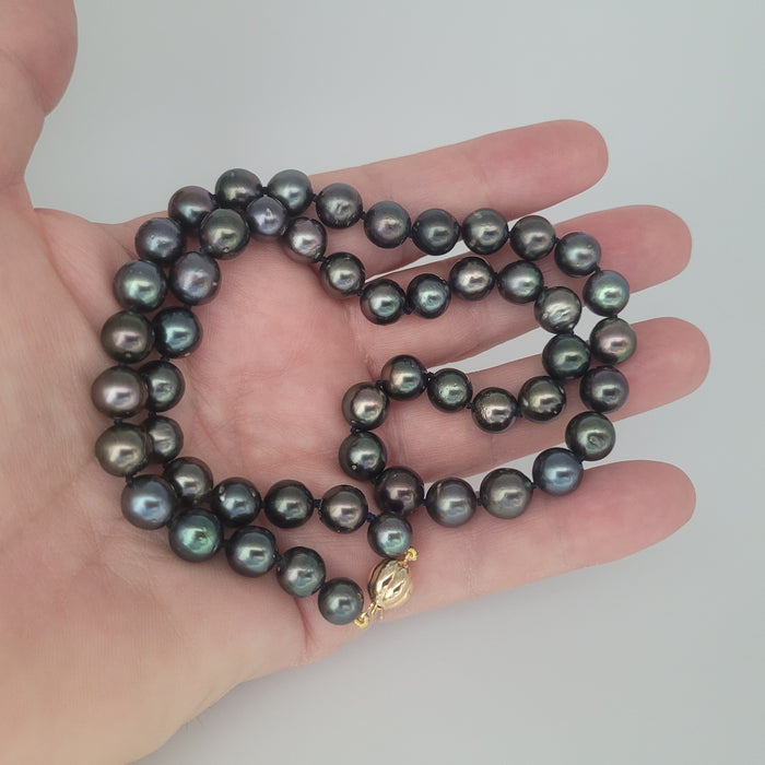 Tahiti Pearls 8-9 mm Black-Green Color High Luster 18K Gold Clasp