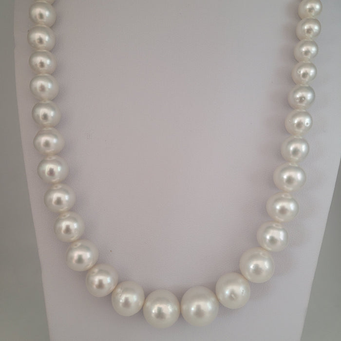 White South Sea Pearls 7-13 mm Very High Luster 18K Gold Clasp