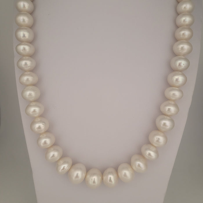 White South Sea Pearls 12-14 mm Very High Luster 18K Solid Gold Clasp
