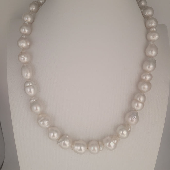 White South Sea Pearls Baroque shape 10-13 Very High Luster 18K Gold Clasp