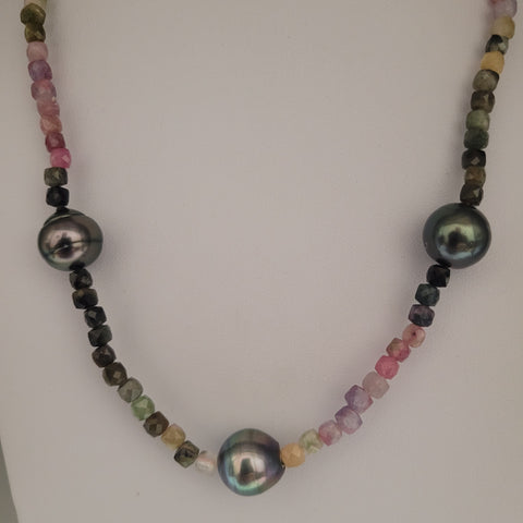 Multicolor Tahitian cultured pearl necklace 12mm in 18K Gold (Pinctada margaritifera) — The South Sea Pearl
