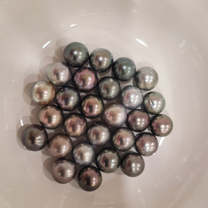 Tahiti Pearls 10-11 mm Natural Colors and Very High Luster