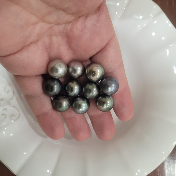 Tahiti Pearls 14 mm Natural Multicolor Round & Very High Luster