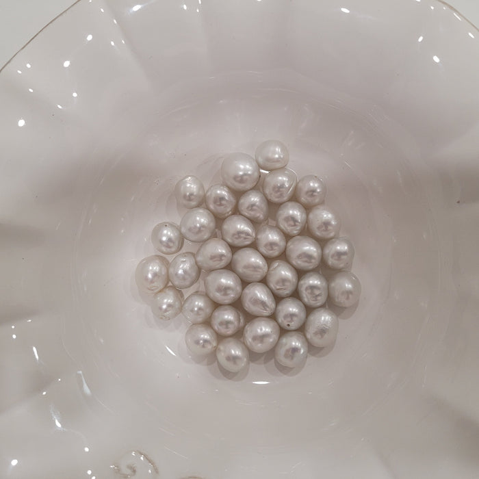 South Sea Pearls Drop-Baroque Shape 10-11 mm Grade 1