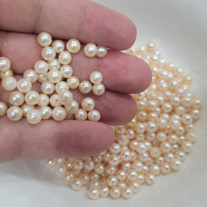 Japanese Akoya Cultured Pearls 5.5-6 mm AAA
