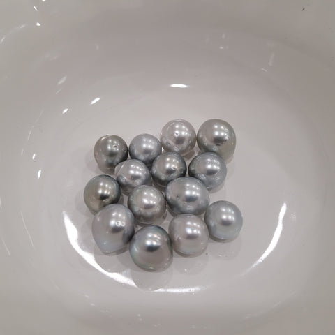 Tahiti Pearls 10-11 mm Oval/Drop Shape Light Silver Color