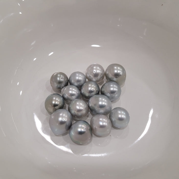 Tahiti Pearls 10-11 mm Oval/Drop Shape Light Silver Color