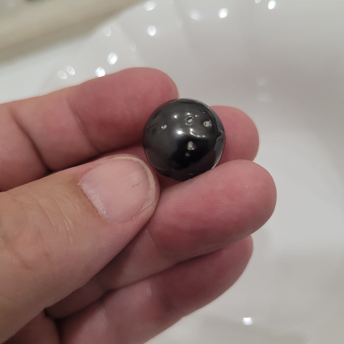 Tahiti Pearl 17,30 mm Dark Color Semiround High Luster