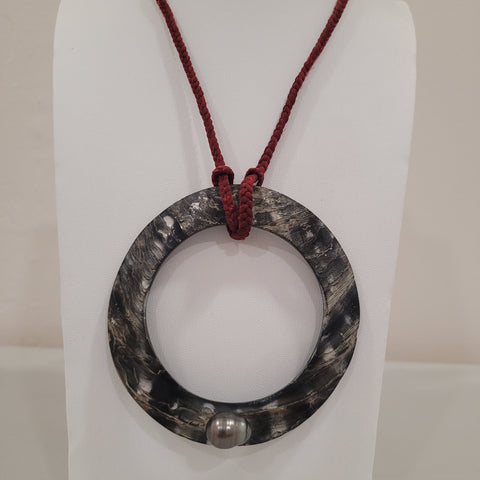 Tahiti Pearl & Mother of Pearl Pendant Necklace