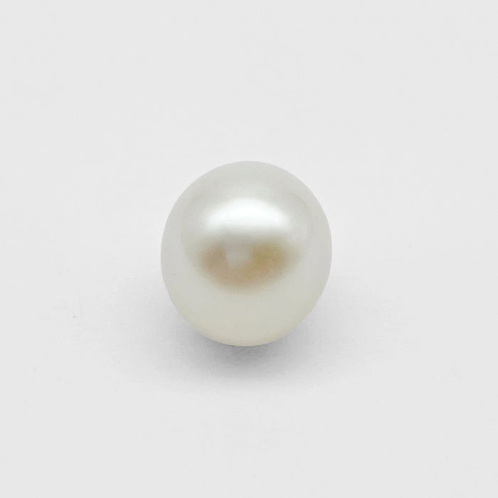 White South Sea Pearl 13 mm Drop Shape Grade 1
