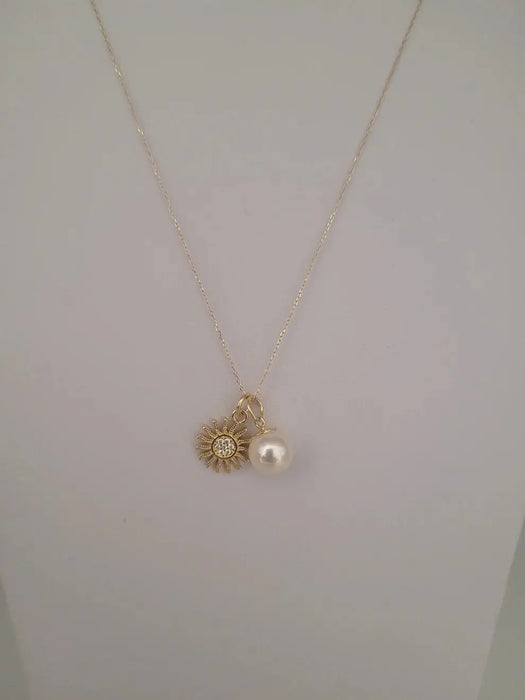 A Japanese Akoya Cultured Pearl 8-8.5 mm AAA Quality |  The South Sea Pearl |  The South Sea Pearl