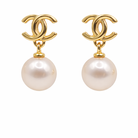 Akoya cultured pearl earrings 8-8.5mm in .925 sterling silver (Pinctada fucata) — The South Sea Pearl