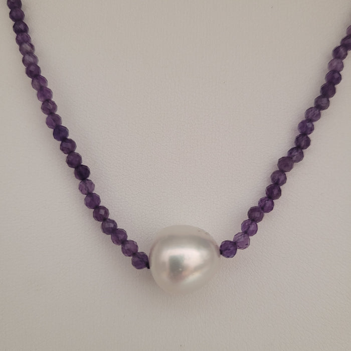 White South Sea Pearl 11-12 mm AAA and Amethyst Precious Stones Necklace 18K Gold Clasp