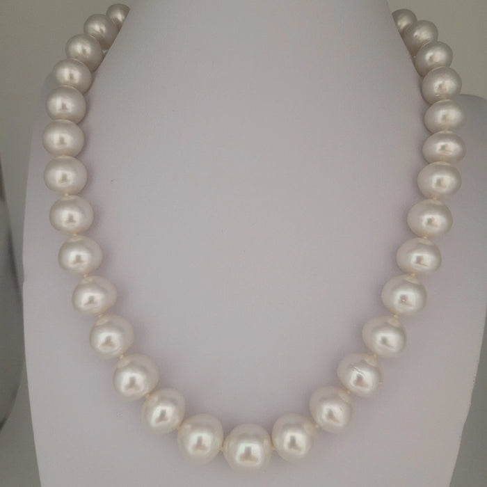 South Sea Pearls 10-12.80 mm very high Luster 18K Gold Clasp | The South Sea Pearl |  The South Sea Pearl