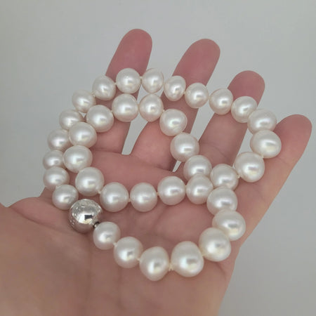South Sea Pearls 10-12.80 mm very high Luster 18K Gold Clasp | The South Sea Pearl |  The South Sea Pearl