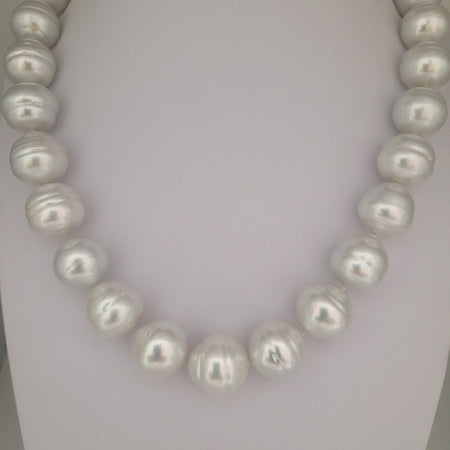 South Sea Pearls necklace 13-14 mm very high Luster 18K Gold clasp | The South Sea Pearl |  The South Sea Pearl