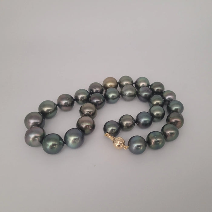 Tahiti Pearls 12-14 mm Very High Luster 18K Gold Clasp | The South Sea Pearl |  The South Sea Pearl