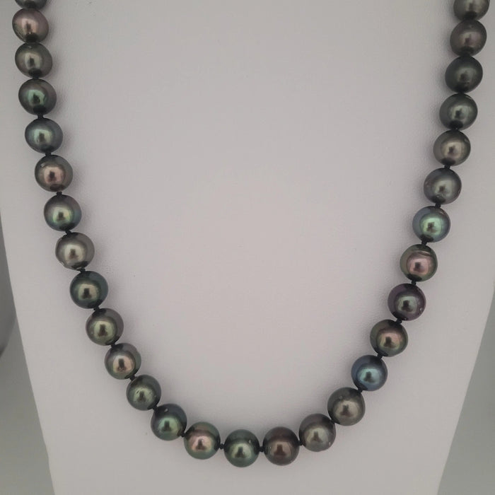 Tahiti Pearls 8-9 mm Black-Green Color High Luster 18K Gold Clasp | The South Sea Pearl |  The South Sea Pearl