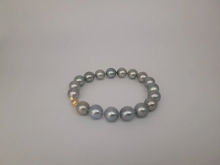 Tahiti Pearls Bracelets of 9-10 mm AAA Quality Natural Silver Color 19 cm long 18K Gold Clasp | The South Sea Pearl |  The South Sea Pearl