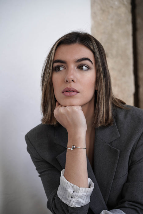 Bracciale rigido con perla di Tahiti 9 mm AAA, colore scuro e lustro naturali