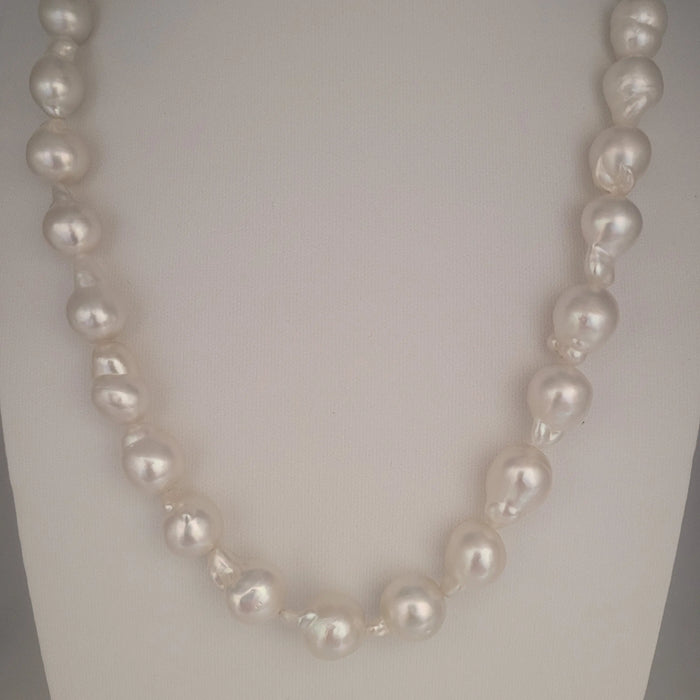 White South Sea Pearl 10-12 Baroque Shape Very High Luster 18K Gold Clasp | The South Sea Pearl |  The South Sea Pearl