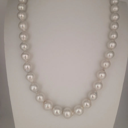 White South Sea Pearls 10-13 mm Very High Luster 18K Gold Clasp | The South Sea Pearl |  The South Sea Pearl
