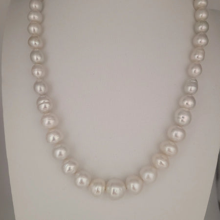 White South Sea Pearls 9-13 mm 18K Gold Clasp | The South Sea Pearl |  The South Sea Pearl