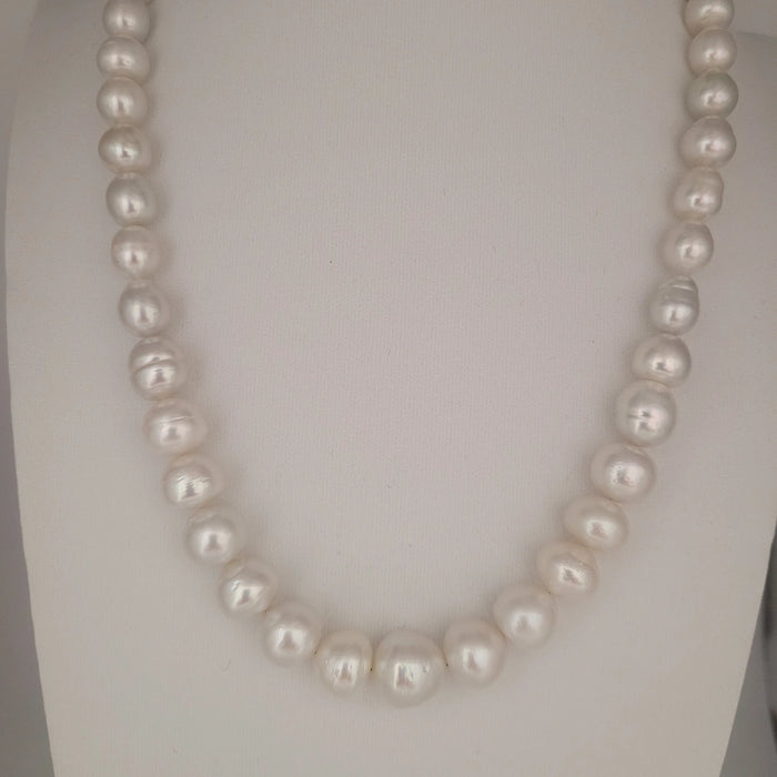 White South Sea Pearls 9-13 mm 18K Gold Clasp | The South Sea Pearl |  The South Sea Pearl
