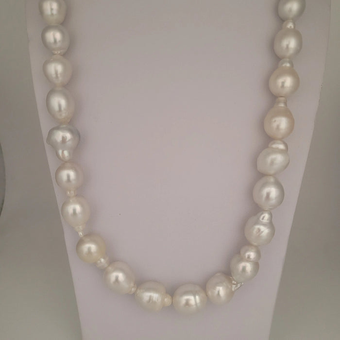 White South Sea Pearls Baroque Shape 11-13 mm 18K Gold Clasp | The South Sea Pearl |  The South Sea Pearl