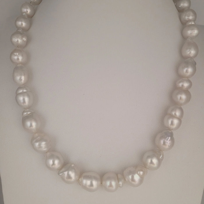 White South Sea Pearls Baroque shape 10-13 Very High Luster 18K Gold Clasp | The South Sea Pearl |  The South Sea Pearl