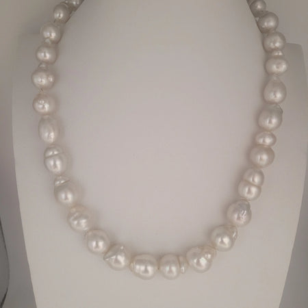 White South Sea Pearls Baroque shape 10-13 Very High Luster 18K Gold Clasp | The South Sea Pearl |  The South Sea Pearl