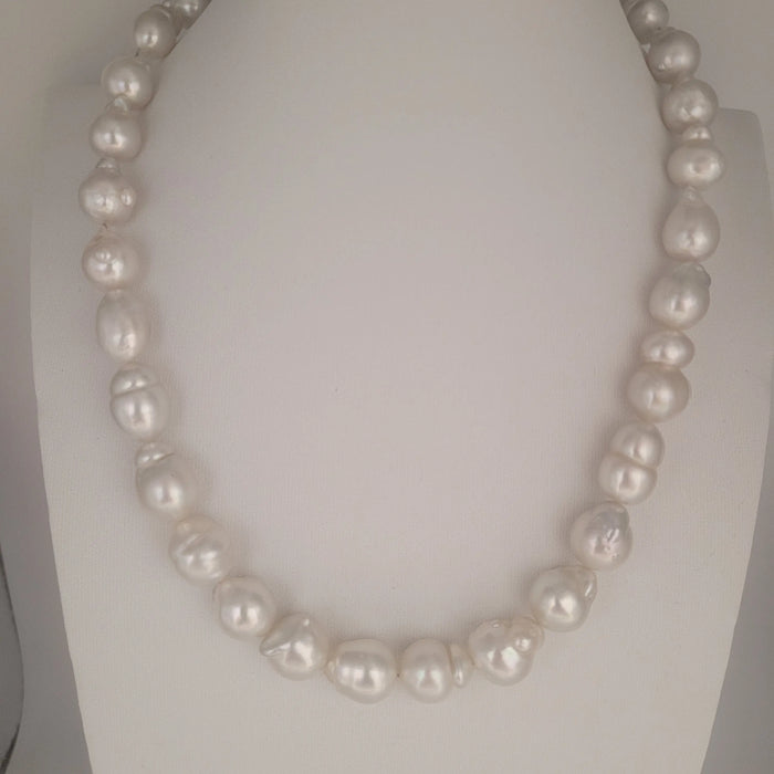 White South Sea Pearls Baroque shape 10-13 Very High Luster 18K Gold Clasp | The South Sea Pearl |  The South Sea Pearl