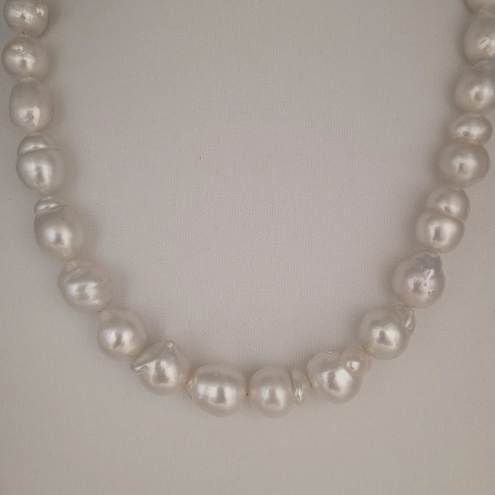 White South Sea Pearls Baroque shape 10-13 Very High Luster 18K Gold Clasp | The South Sea Pearl |  The South Sea Pearl