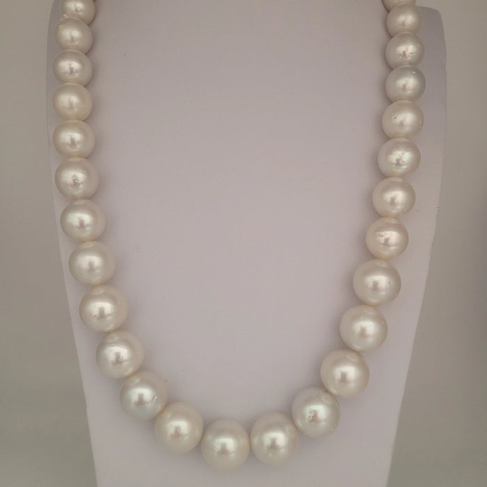 White South Sea Pearls Necklace 11-15 mm Round High Luster 18K Gold Cllasp | The South Sea Pearl |  The South Sea Pearl