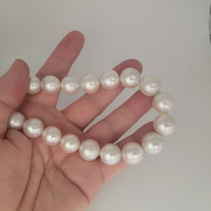 White South Sea Pearls Necklace 11-15 mm Round High Luster 18K Gold Cllasp | The South Sea Pearl |  The South Sea Pearl