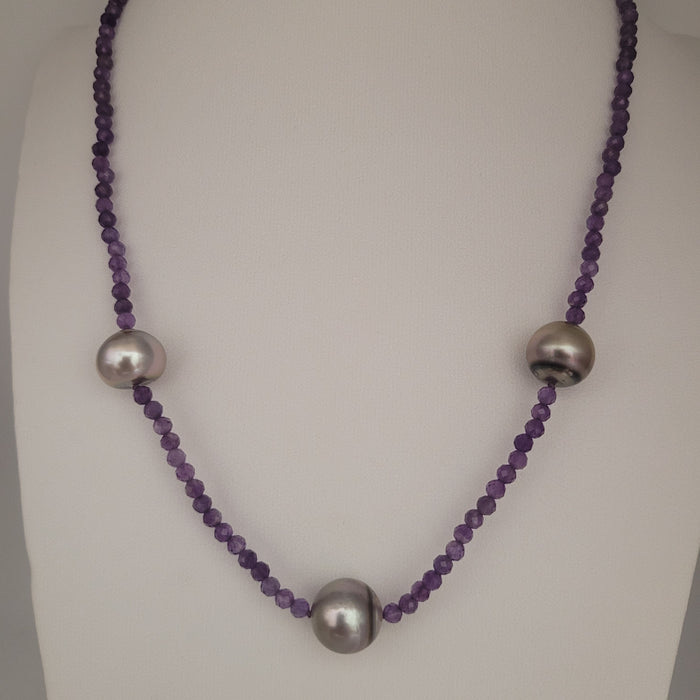 Tahiti Pearls Necklace & Amethyst Precious Stones, 18K Gold