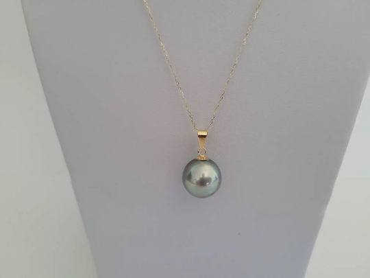 Tahiti Pearl 14 mm Silver- Green Natural Color, 18 Karat Solid Gold Pendant Necklace -  The South Sea Pearl