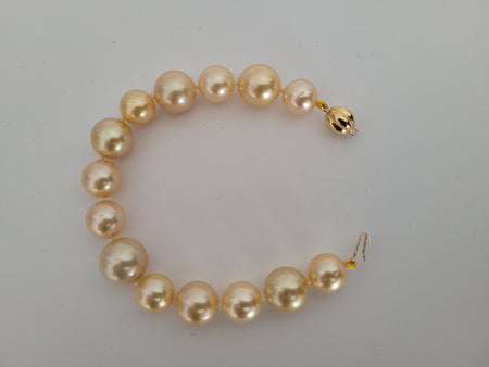 A Golden South Sea Pearls Bracelet 18 Karat Gold Clasp - Only at  The South Sea Pearl