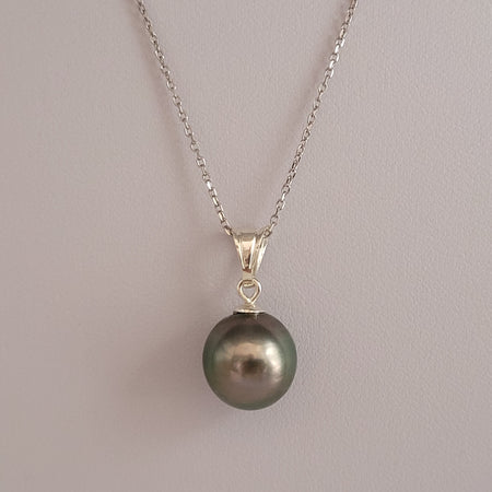 Tahiti Pearl 12 mm Natural Black-Green Color and High Luster |  The South Sea Pearl |  The South Sea Pearl