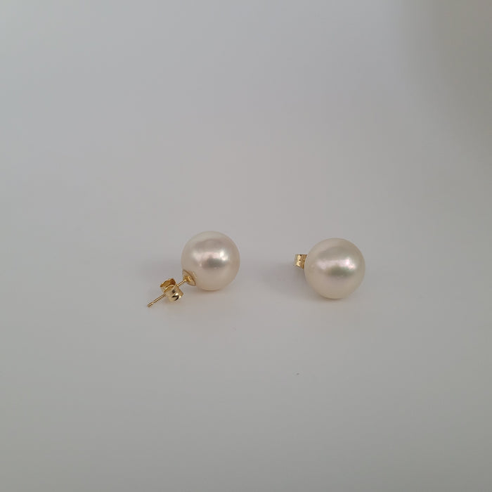 South Sea Pearls 12 mm Round, 18 Karats Gold |  The South Sea Pearl |  The South Sea Pearl