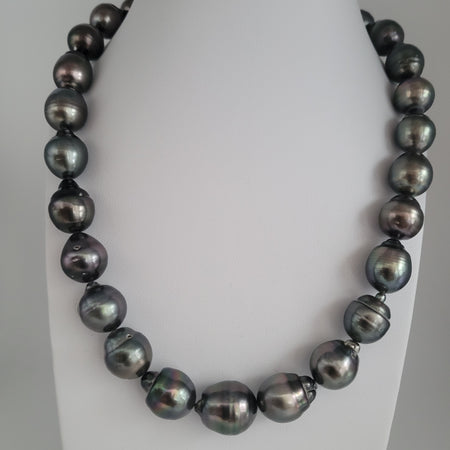 Tahiti Pearls Necklace 14.8 x 12.0 mm Dark Natural Color and Very High Luster |  The South Sea Pearl |  The South Sea Pearl