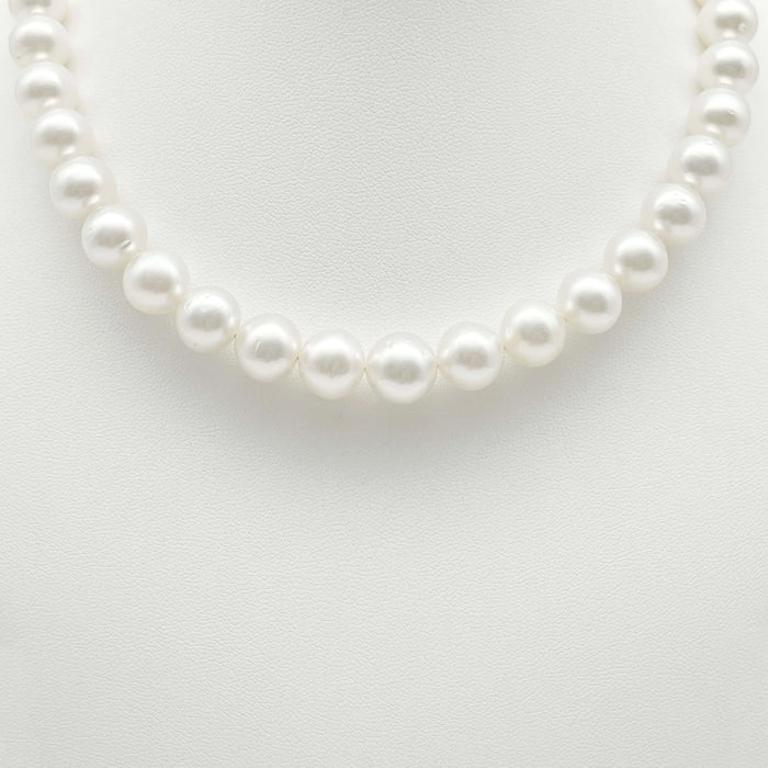 White South Sea Pearls 9-11 mm High Luster, 18 Karat Gold Clasp |  The South Sea Pearl |  The South Sea Pearl