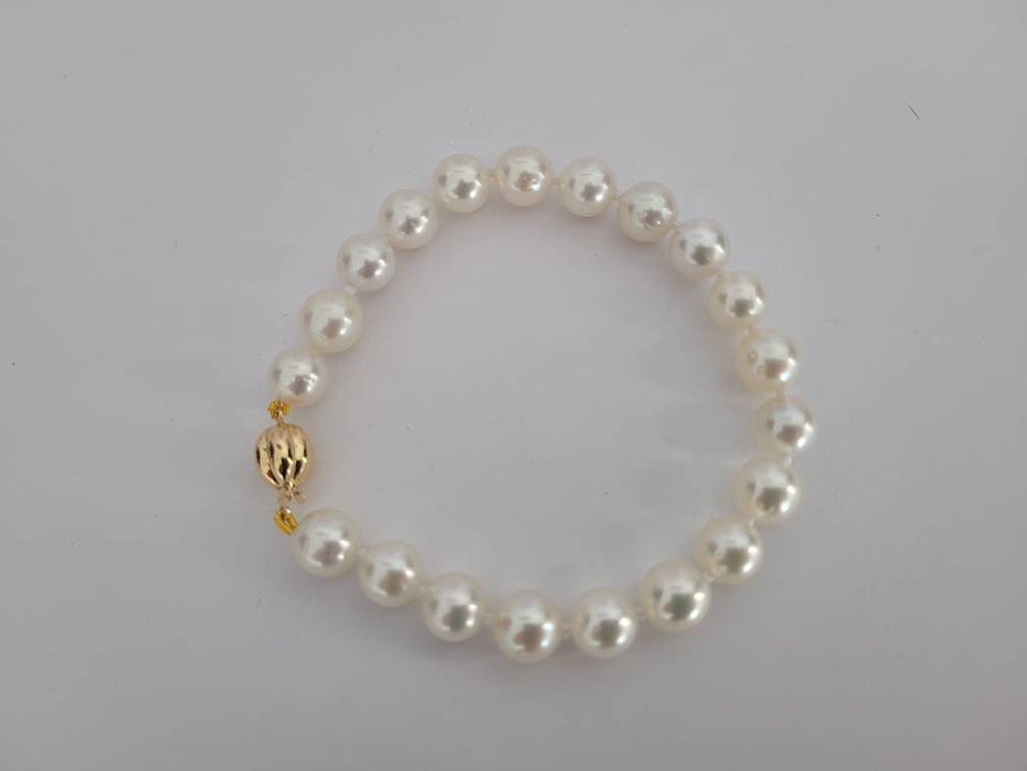 White South Sea Pearls Bracelet, 8.80-9 mm White Color and High Luster, 18 Karat Solid Yellow Gold. - Only at  The South Sea Pearl